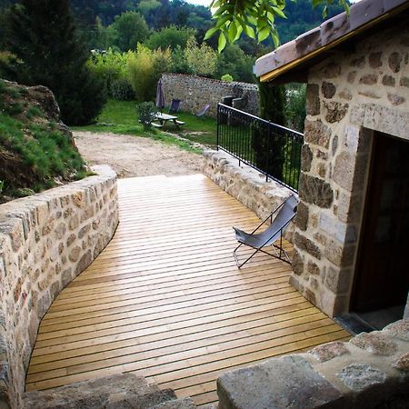 Le Petit Rias Gite Soleil Saint Maurice en Chalencon ภายนอก รูปภาพ