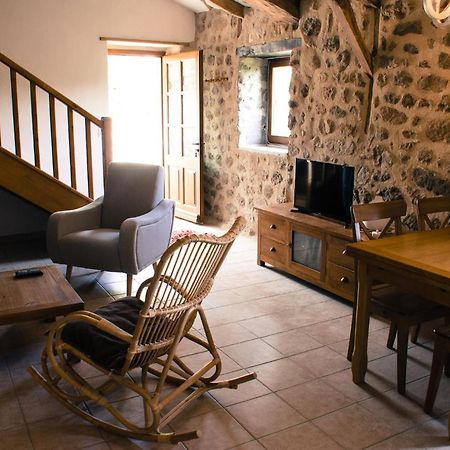 Le Petit Rias Gite Soleil Saint Maurice en Chalencon ภายนอก รูปภาพ