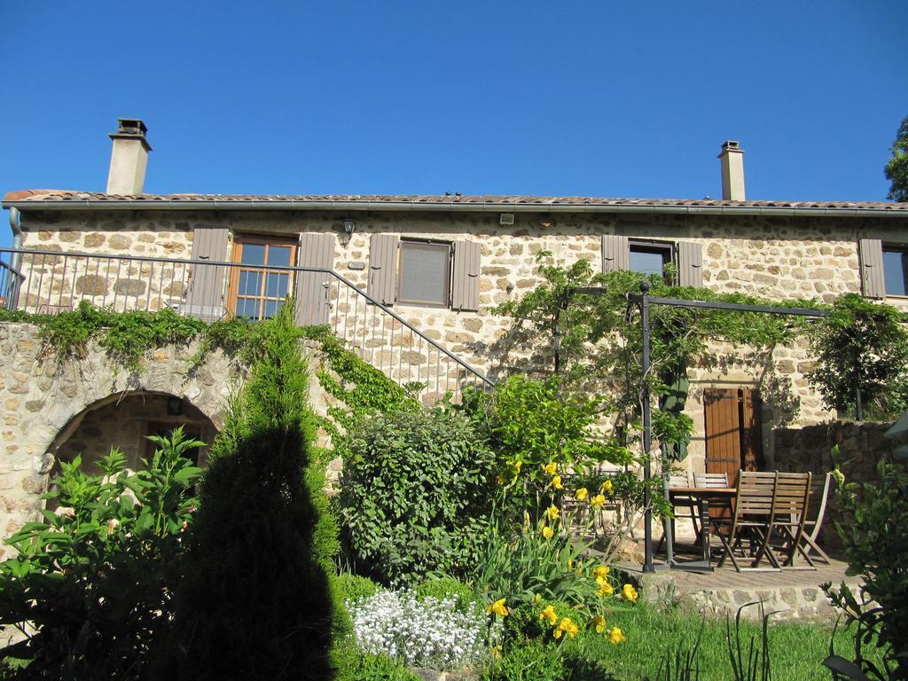 Le Petit Rias Gite Soleil Saint Maurice en Chalencon ภายนอก รูปภาพ