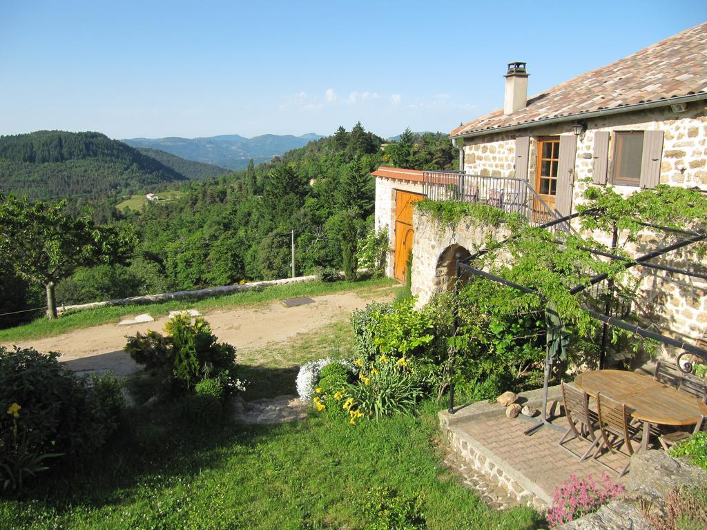 Le Petit Rias Gite Soleil Saint Maurice en Chalencon ภายนอก รูปภาพ
